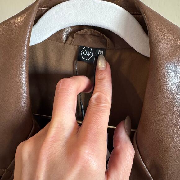 NWT & Sold Out – OW Double-Breasted Belted Coat – Retail $330 - Picture 6 of 9